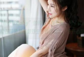 美媛馆 – “狐小妖Baby”的豹纹写真壁纸，用了以后每天上班都能在脑海里摸到野生野性的自己，好开心啊！
