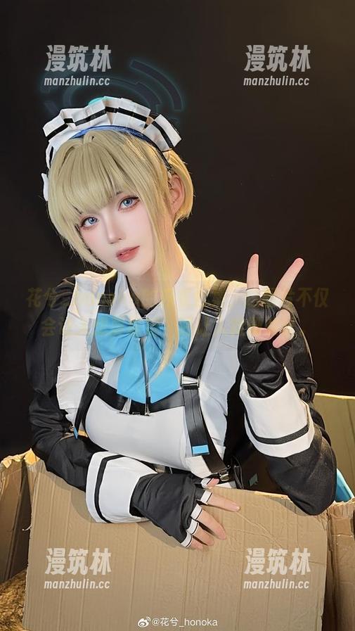 花兮_honoka 花兮_honoka的内衣合集,这图片不仅会让人想要靠近,还让人微微脸红。