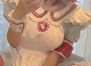 如果贝贝琪Becky的连体衣是补习班，那我一定得参加cos课程。
