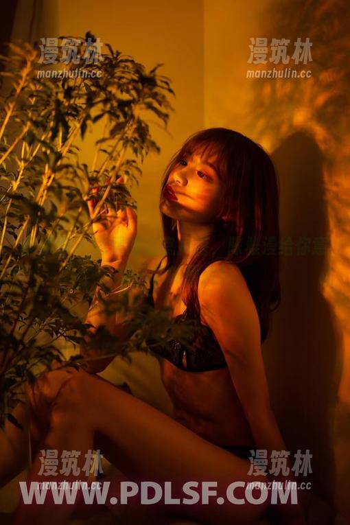 轰趴猫 - 免费的浴室掉落，陈雅漫给你意想不到的照片！
