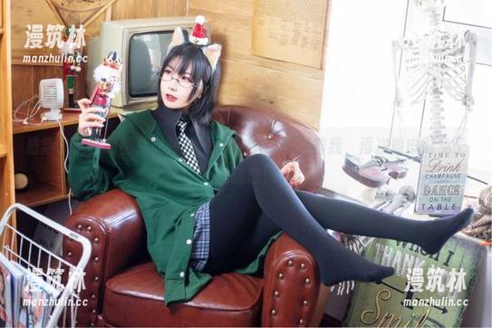 最新牧濑红莉栖兔女郎美图，逐月Su管得着我，再次重申对兔子的迷恋！