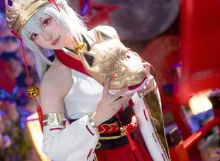 美图里藏着生日快乐？阿包也是兔娘真会玩！