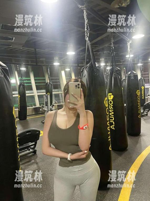 微密圈 - 不可思议的作品！雪怡妹纸今天的温顺，全靠“冰淇淋原则”把她甜化了。
