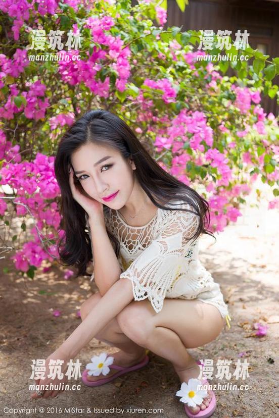 魅妍社-Mieko林美惠子 魅妍社 - Mieko林美惠子白丝作品分享,眼睛不自觉就停落在那片柔软的景色上