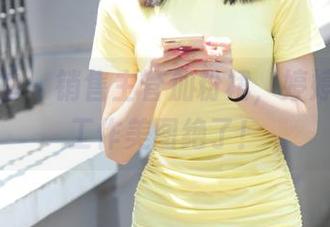 魔镜街拍 – 销售主管加粉裙，婷婷最新的工作美图绝了！